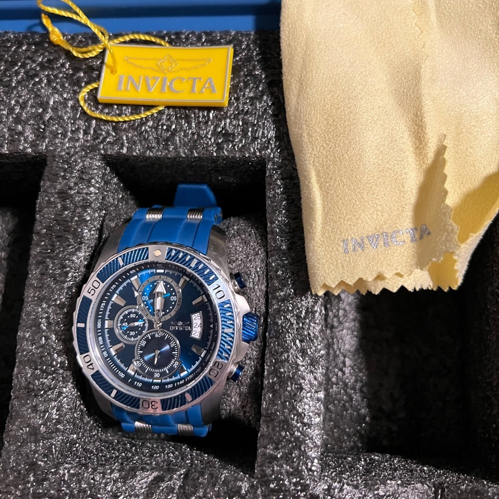 Invicta Pro Diver - SCUBA men's watch, model number 22429. - Gently Worn - Picture 13 of 13